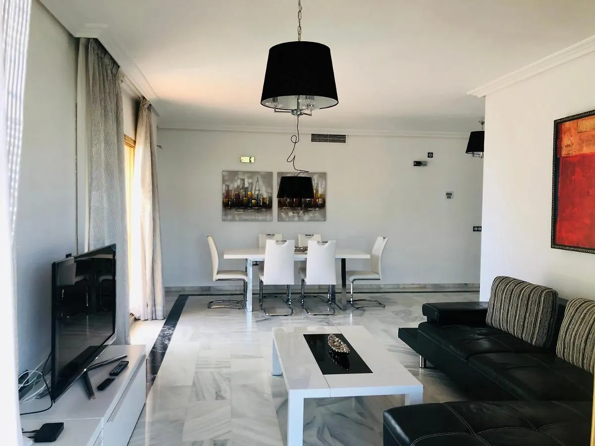 Rentcostadelsol Fuengirola Dona Sofia A Διαμέρισμα