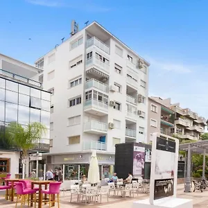 Nice View With Balcony In Apartamento